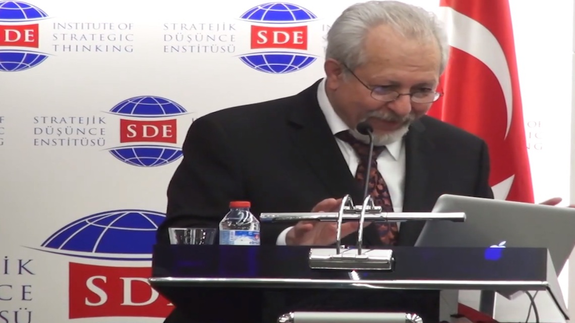 Stratejik Düşünce Enstitüsü’nde konuşan Dr. Latif Çelik; “Türk-Alman İlişkileri Günlük Siyasete kurban edilmemeli“
